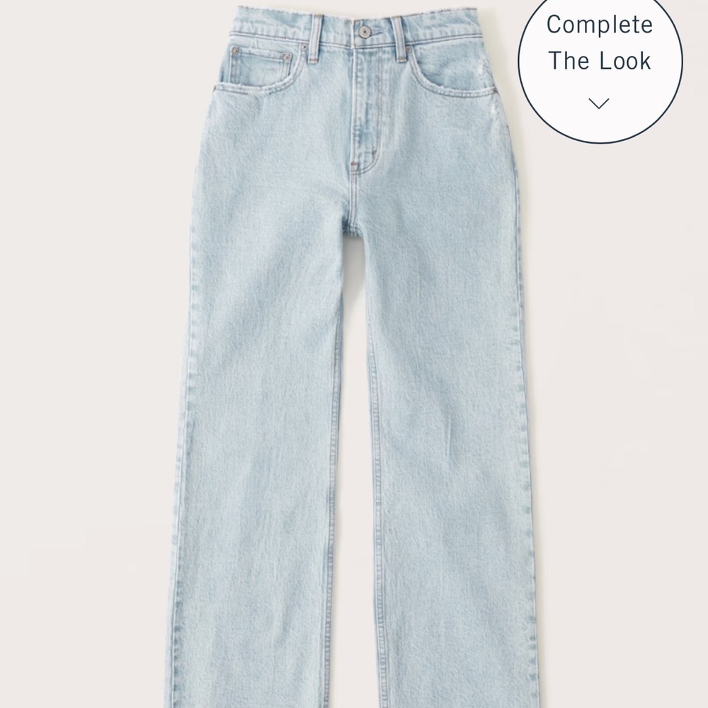 Abercrombie Curve Love 90s High Rise Relaxed Jean